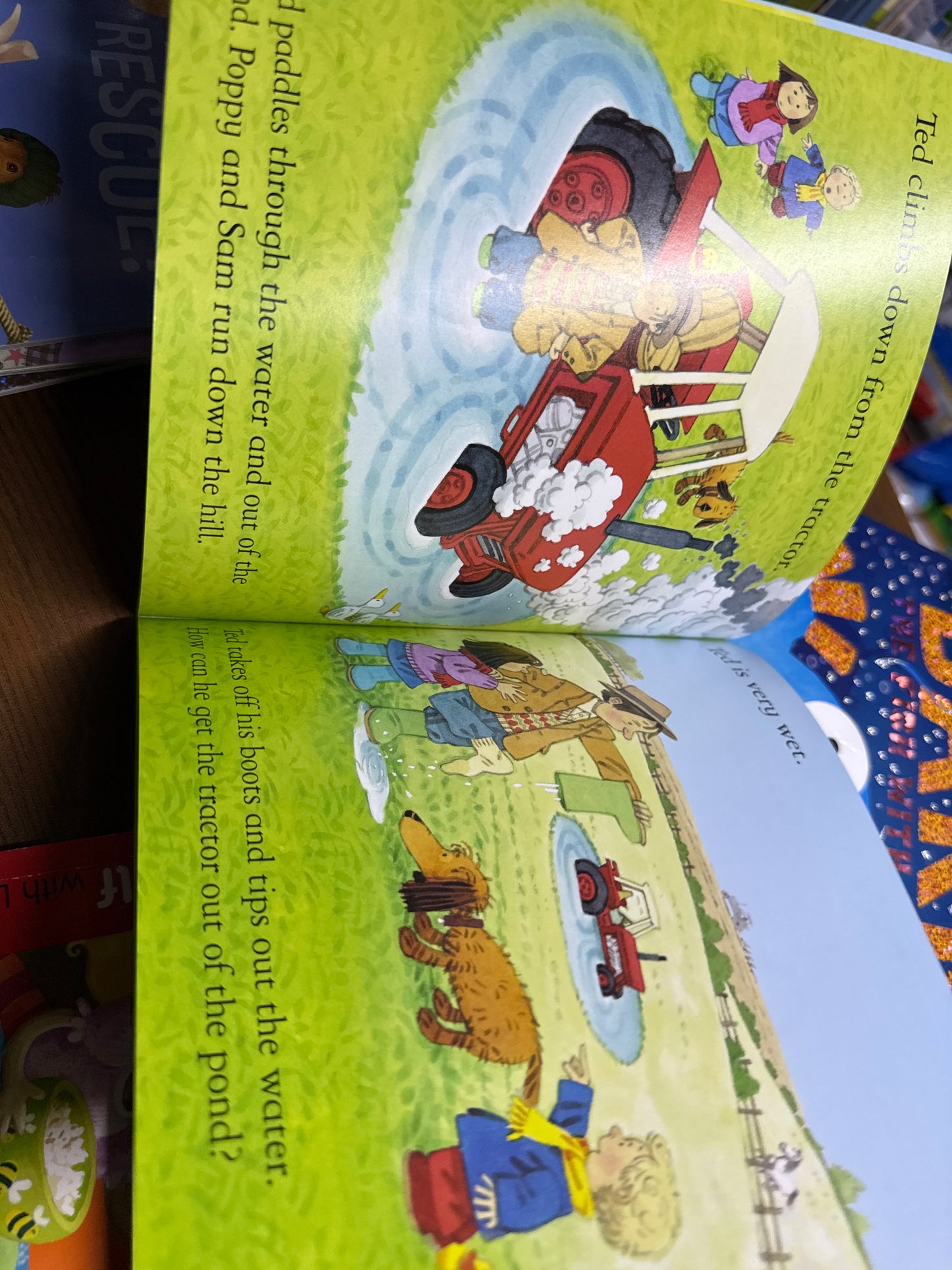 The Runaway Tractor (Farmyard Tales)