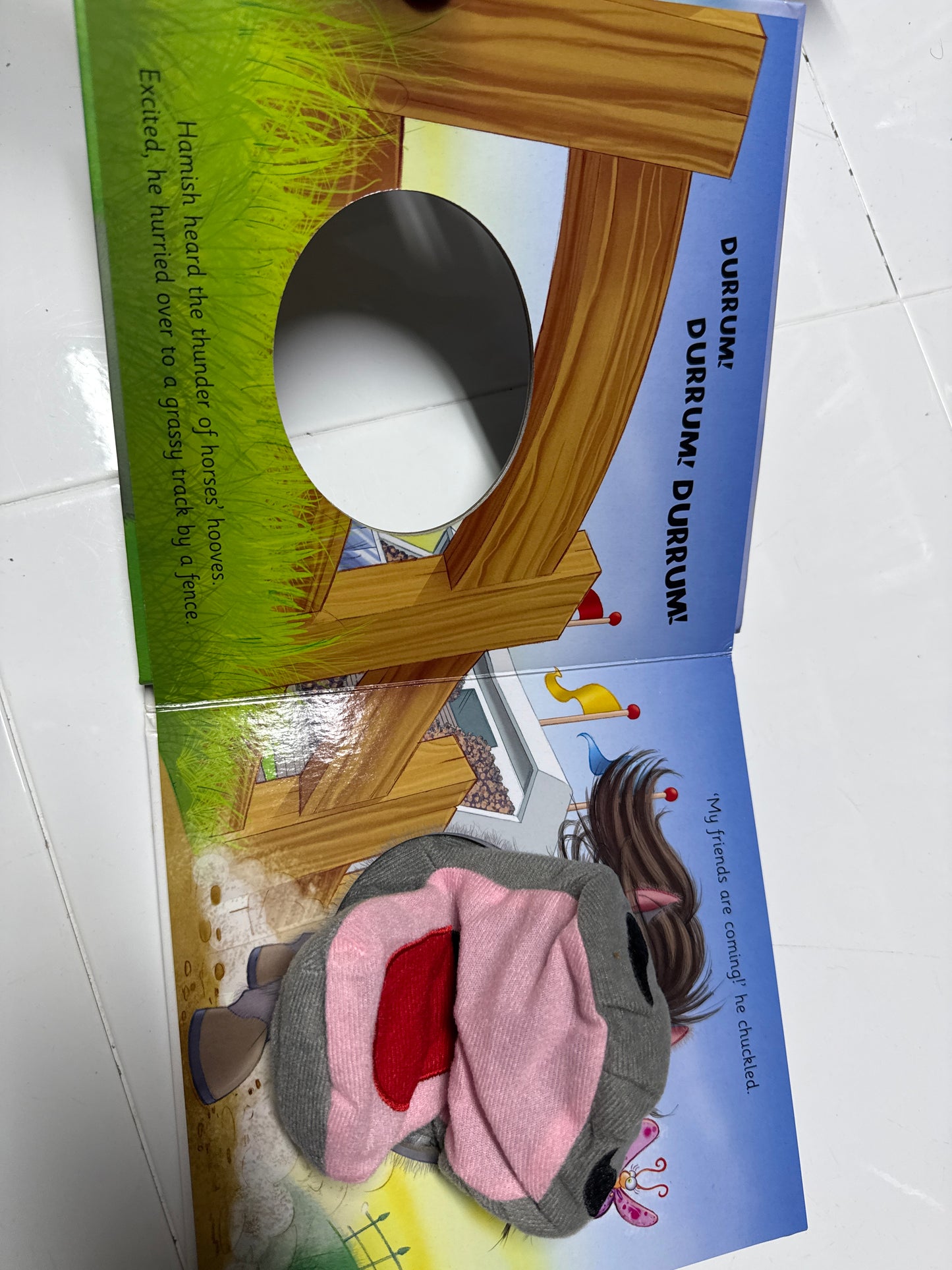 Hamish Horse Hand Puppet Book