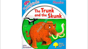 Read with Oxford: Stage 2: Julia Donaldson's Songbirds: The Trunk and The Skunk and Other Stories