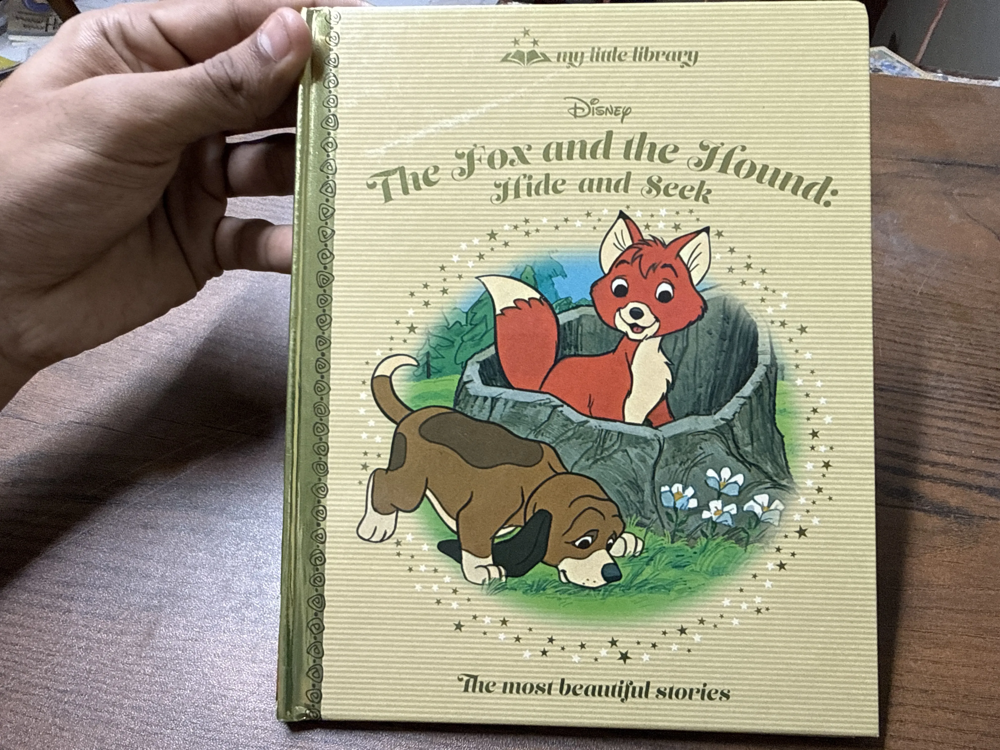 Disney: The Fox and the Hound - Hide and seek
